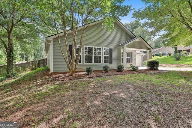 282 Sanders Davis Road, Newnan, GA 30263
