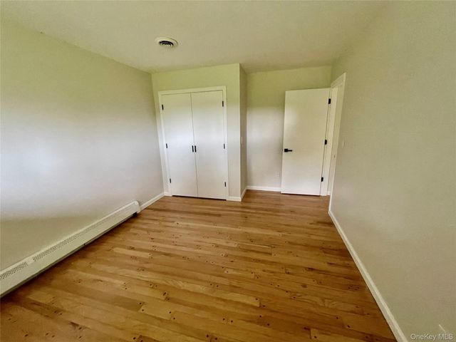 70 County Route 17, Pine Bush, NY 12566