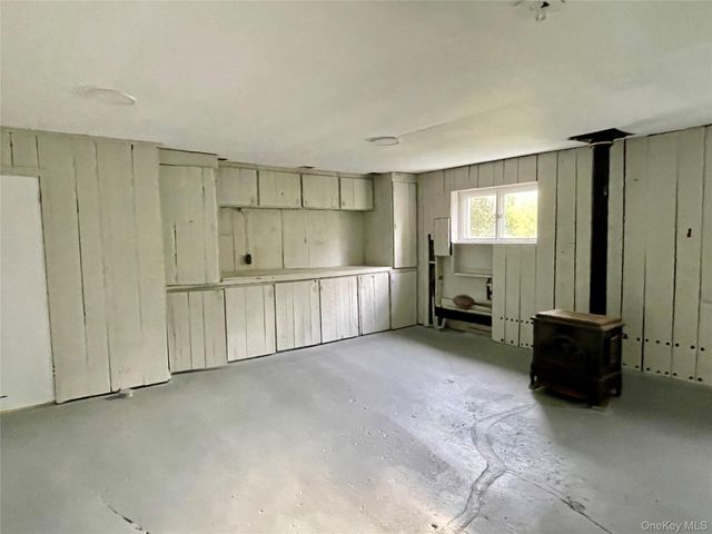 70 County Route 17, Pine Bush, NY 12566