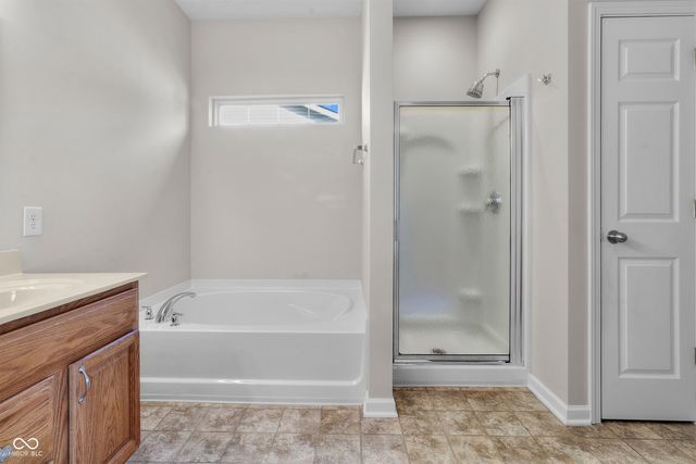 11266 Black Gold Drive, Noblesville, IN 46060