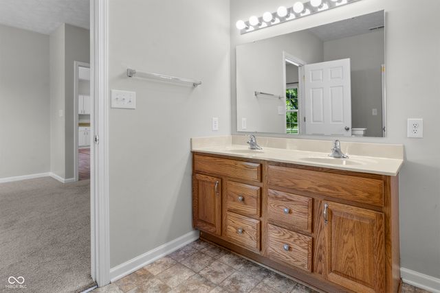 11266 Black Gold Drive, Noblesville, IN 46060