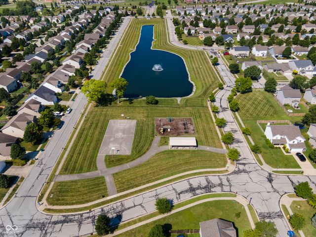 11266 Black Gold Drive, Noblesville, IN 46060