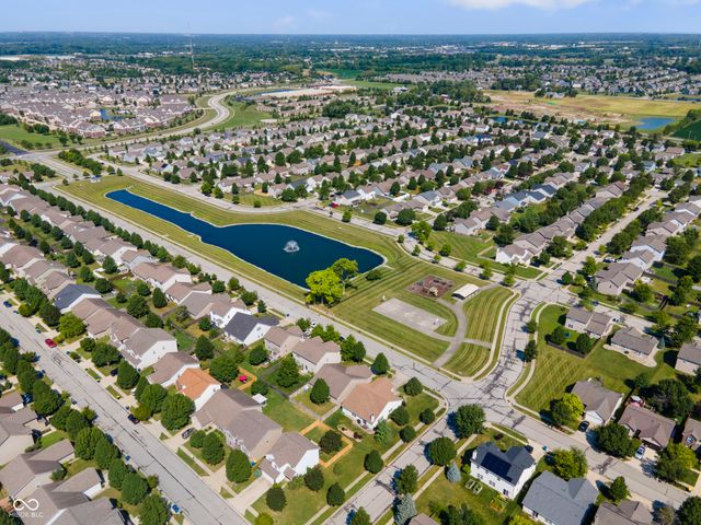 11266 Black Gold Drive, Noblesville, IN 46060