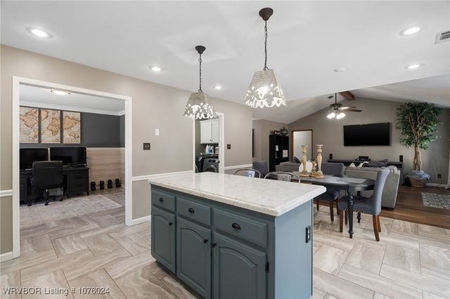6005 Cedarlakes Circle, Lavaca, AR 72941