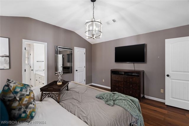 6005 Cedarlakes Circle, Lavaca, AR 72941