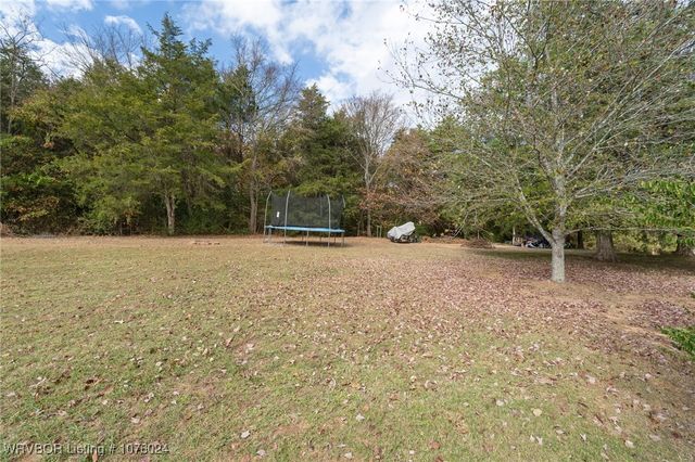 6005 Cedarlakes Circle, Lavaca, AR 72941