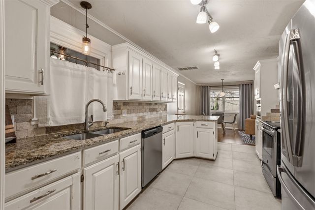 4435 E 60th Street, Tulsa, OK 74135