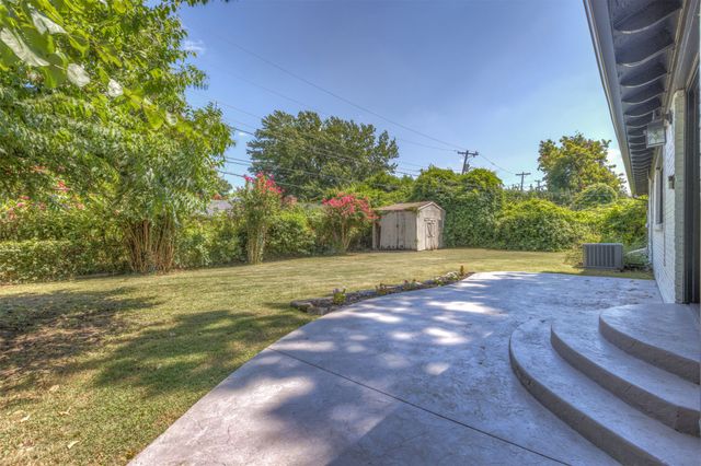 4435 E 60th Street, Tulsa, OK 74135