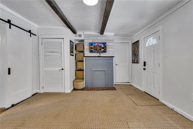 213 Maplewood Ave, Vanport, PA 15009