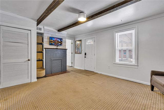 213 Maplewood Ave, Vanport, PA 15009