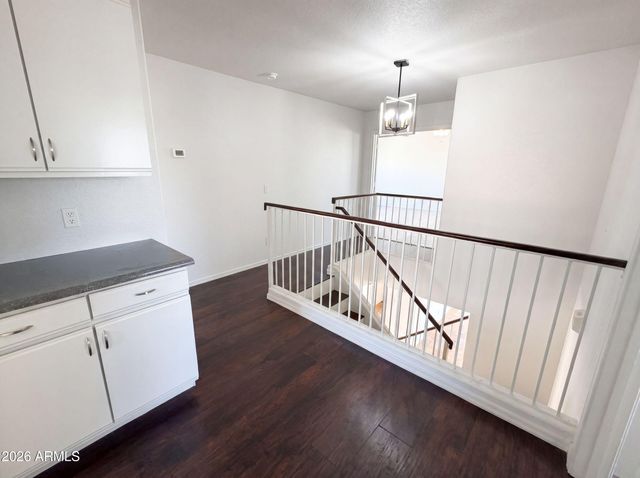 10860 W LONE CACTUS Drive, Peoria, AZ 85373
