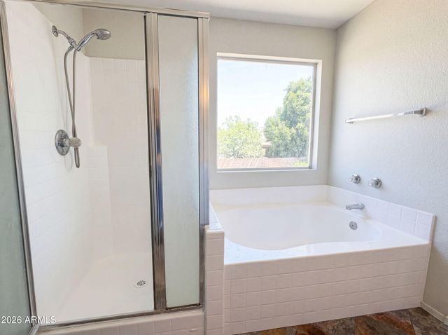 10860 W LONE CACTUS Drive, Peoria, AZ 85373