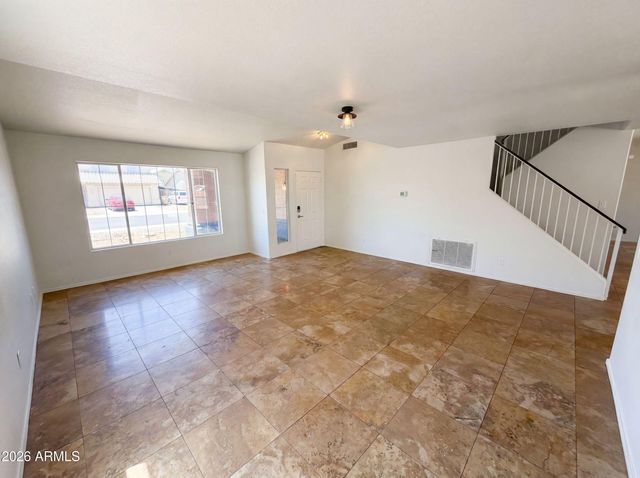10860 W LONE CACTUS Drive, Peoria, AZ 85373