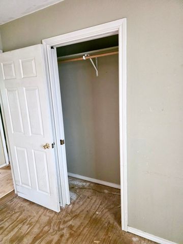 417 W Huffman Street, Krum, TX 76249