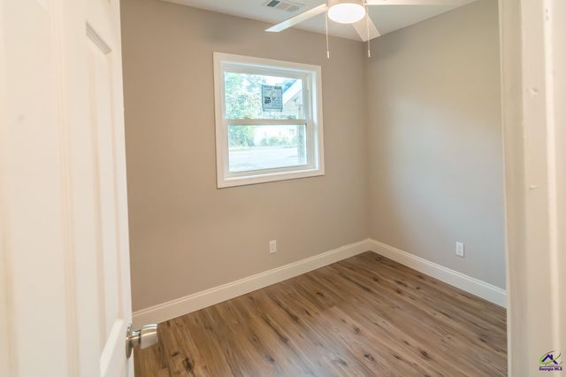1102 Green St, Warner Robins, GA 31093