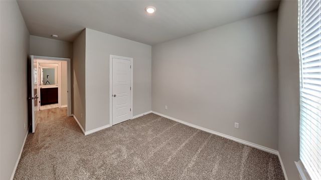 10701 SW 20th Street, Yukon, OK 73099