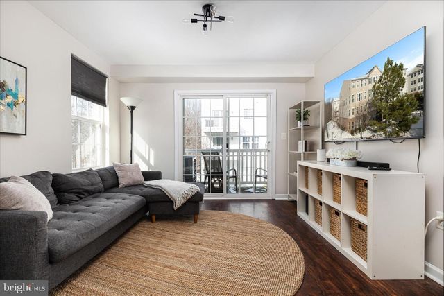 14810 MASON CREEK CIR, Woodbridge, VA 22191