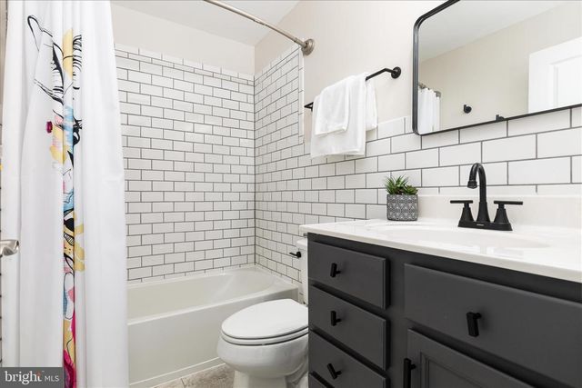 14810 MASON CREEK CIR, Woodbridge, VA 22191