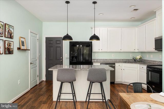 14810 MASON CREEK CIR, Woodbridge, VA 22191