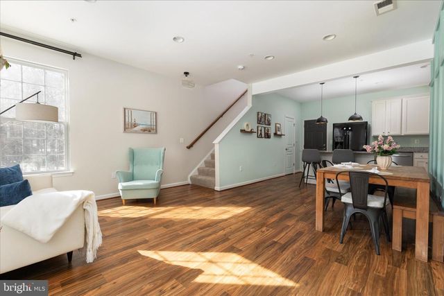 14810 MASON CREEK CIR, Woodbridge, VA 22191