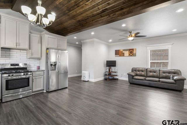 16136 County Road 1134, Tyler, TX 75709