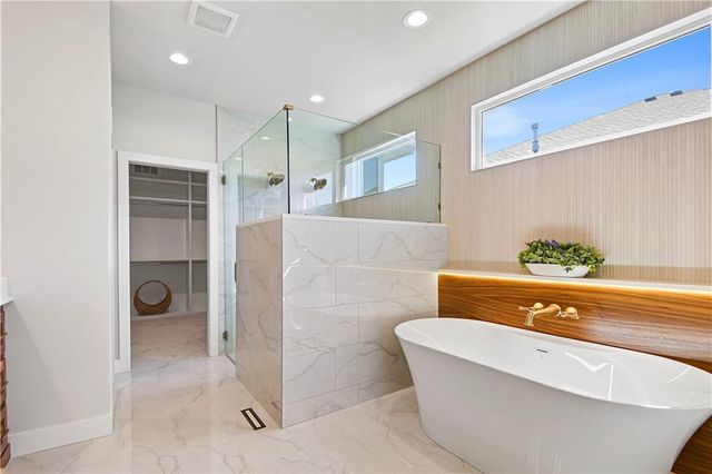 25078 W 98th Place, Lenexa, KS 66227