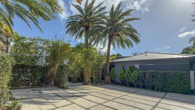 2440 N Shore Terrace, Miami Beach, FL 33141