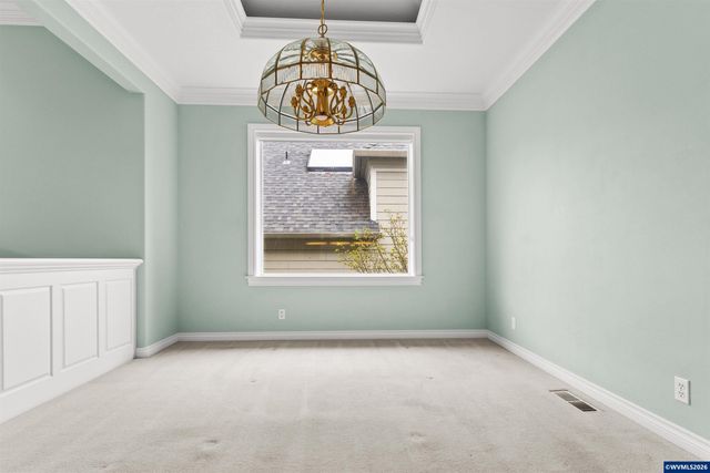 744 Creekside Dr SE, Salem, OR 97306