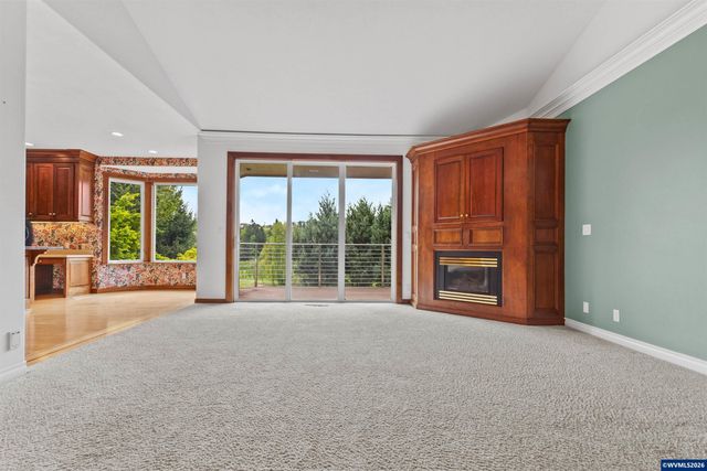 744 Creekside Dr SE, Salem, OR 97306