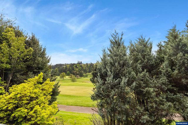 744 Creekside Dr SE, Salem, OR 97306