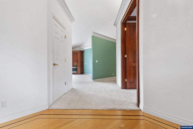 744 Creekside Dr SE, Salem, OR 97306