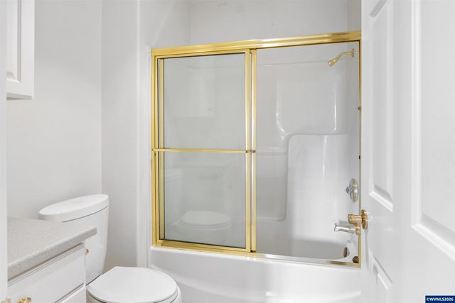 744 Creekside Dr SE, Salem, OR 97306