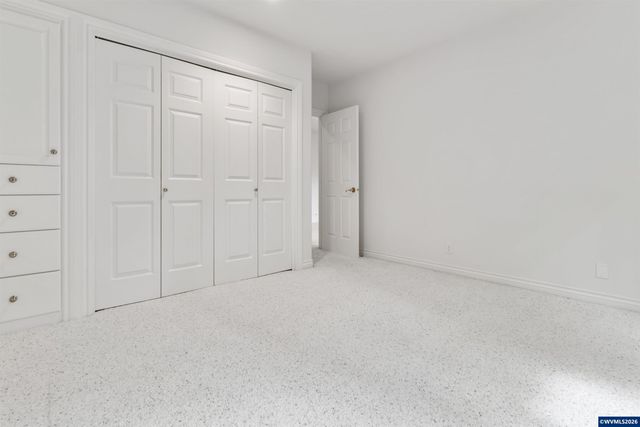 744 Creekside Dr SE, Salem, OR 97306