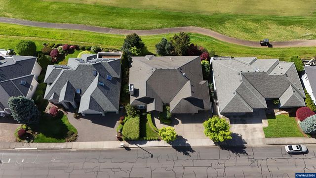 744 Creekside Dr SE, Salem, OR 97306