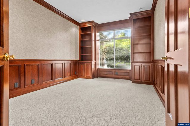 744 Creekside Dr SE, Salem, OR 97306