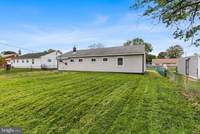 56 CHESTERFIELD DR, New Castle, DE 19720