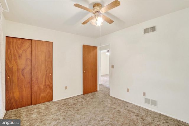 237 CLOVERLANE DR, Manchester, PA 17345