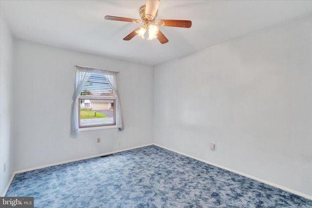 237 CLOVERLANE DR, Manchester, PA 17345