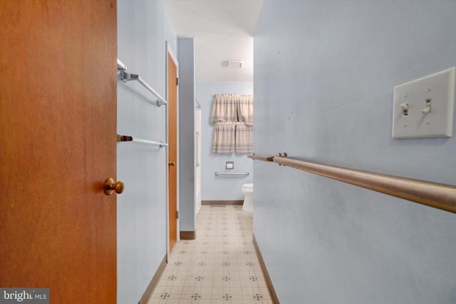 237 CLOVERLANE DR, Manchester, PA 17345