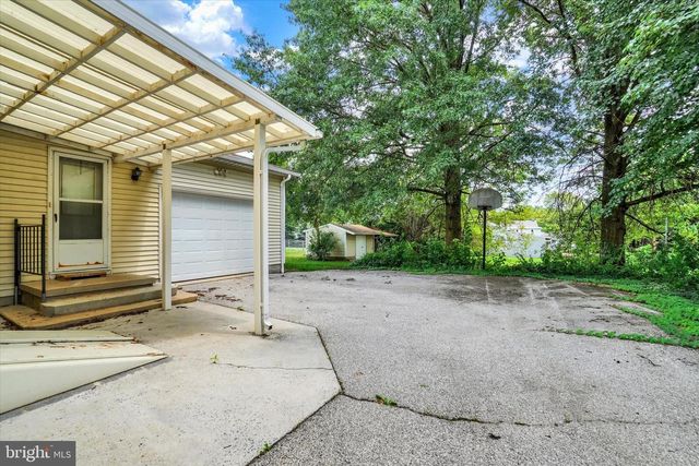 237 CLOVERLANE DR, Manchester, PA 17345