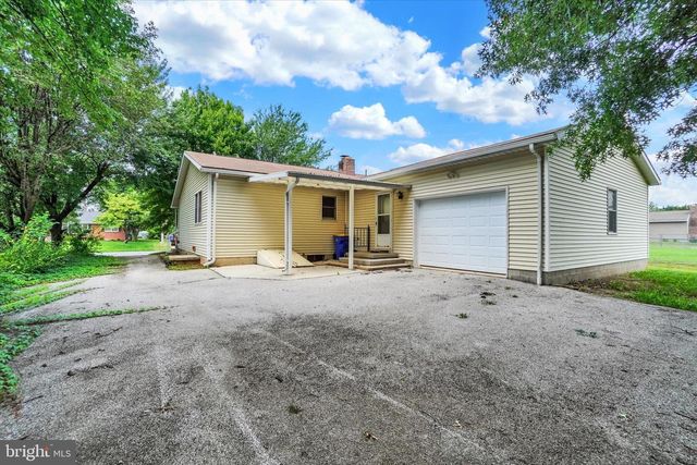 237 CLOVERLANE DR, Manchester, PA 17345