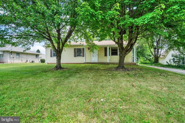 237 CLOVERLANE DR, Manchester, PA 17345