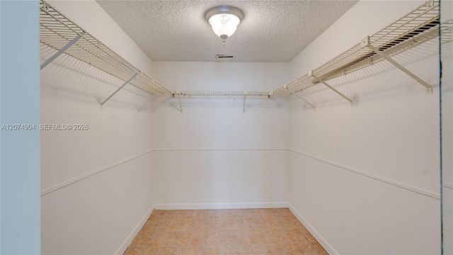 114 Lake Emerald Drive 409, Oakland Park, FL 33309