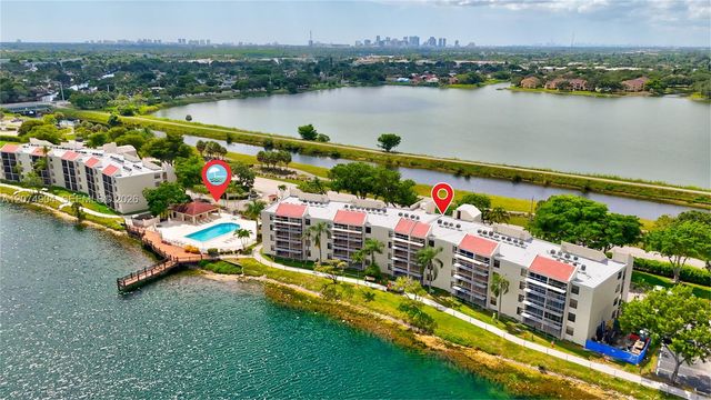 114 Lake Emerald Drive 409, Oakland Park, FL 33309