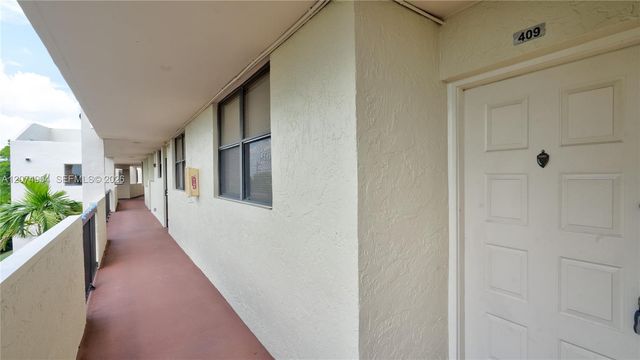 114 Lake Emerald Drive 409, Oakland Park, FL 33309