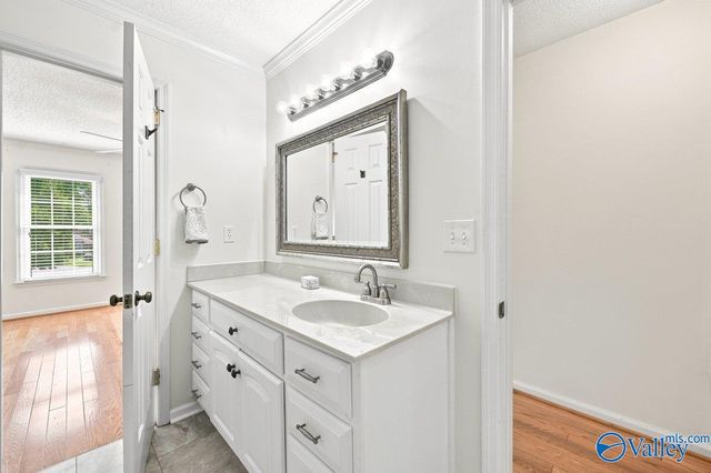 8151 Oldfield Road SW 2, Huntsville, AL 35802