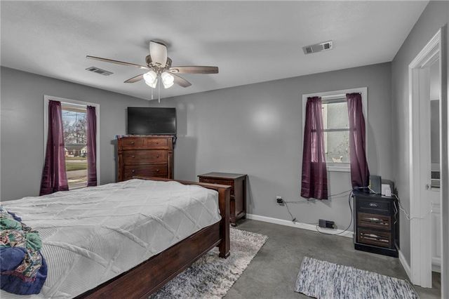 330 High Street, Cameron, MO 64429