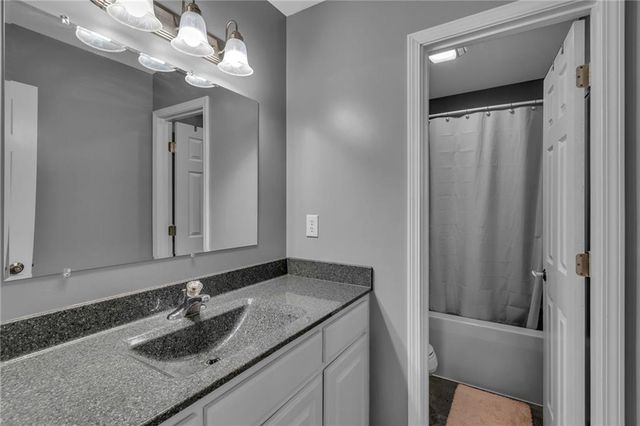 330 High Street, Cameron, MO 64429
