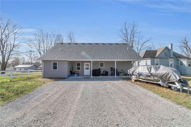 330 High Street, Cameron, MO 64429