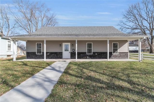 330 High Street, Cameron, MO 64429